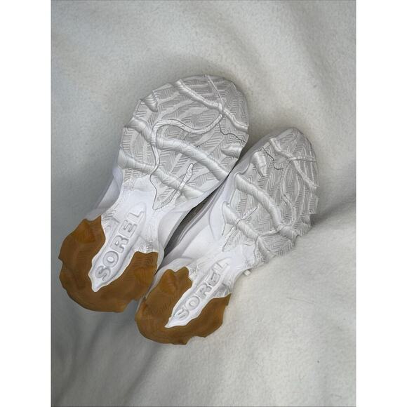 Sorel Women's Kinetic Breakthru Tech Sneaker Size 6 White Athletic Platform Shoe - Picture 8 of 8